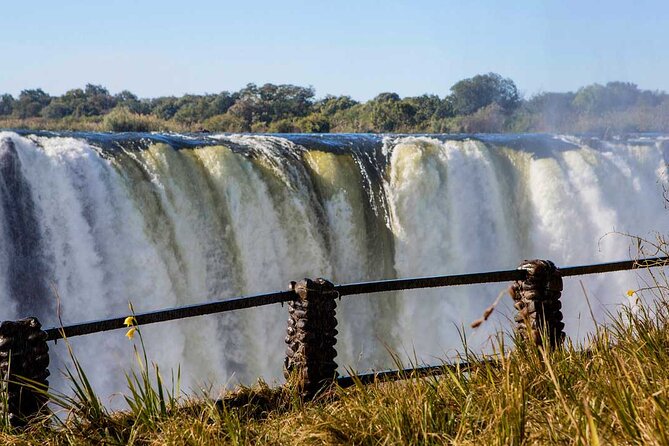 2 Hours Private Guided Tour in Victoria Falls of Zambia. - Why the Zambia Side Gives You the Close-Up Feeling