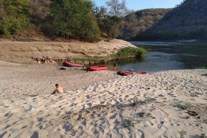 3 Days & 2 Nights Whitewater Rafting Victoria Falls - Small Group Size, Big Team Effort (and Names You Can Google)