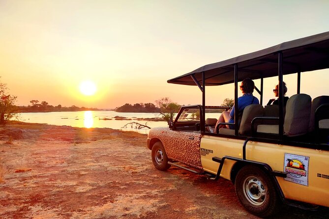 Baobab-Sunrise-Sunset-Vulture-Moonlight Safaris, 4 Options - Zambezi gorge viewpoint and possible adventure add-ons