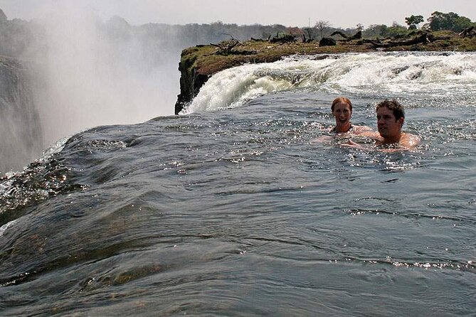 Cataract Island Pools - Swimming and the tethered edge: what pool time really feels like