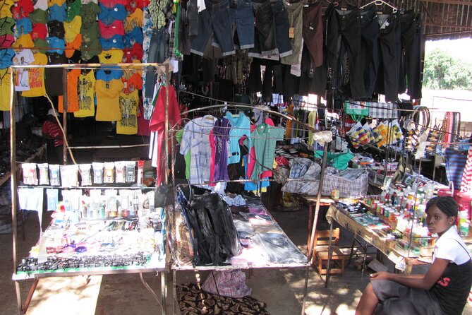 Chinotimba Township Tour (Zimbabwe) - Chinotimba Market: where you get the real pulse of daily life