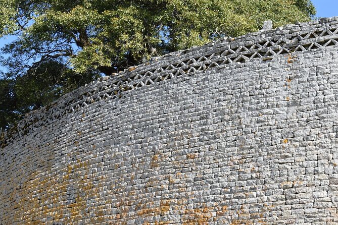 Great Zimbabwe - Picnic barbecue and Mbira music at the cultural village
