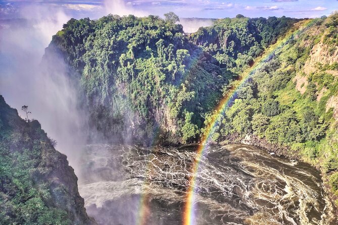 Guided Tour of the Falls (ZIM side) Wildlife Safari, by Savannah - Meeting point, mobile ticket, and how to make the start easy
