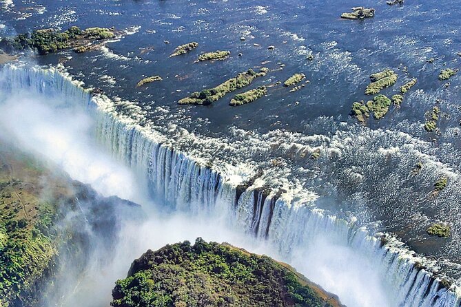 Guided Tour of the Falls (ZIM side) Wildlife Safari, by Savannah - Who this tour suits best (and who should think twice)
