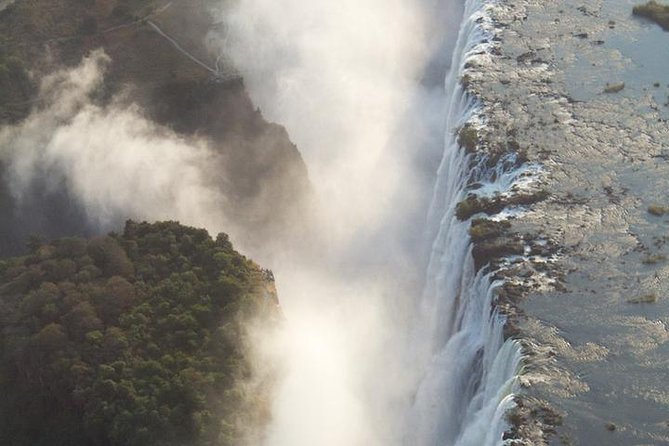 Helicopter Flight 12/13 Minute (Zimbabwe) - Price and Value: $150 for a Very Specific Kind of View