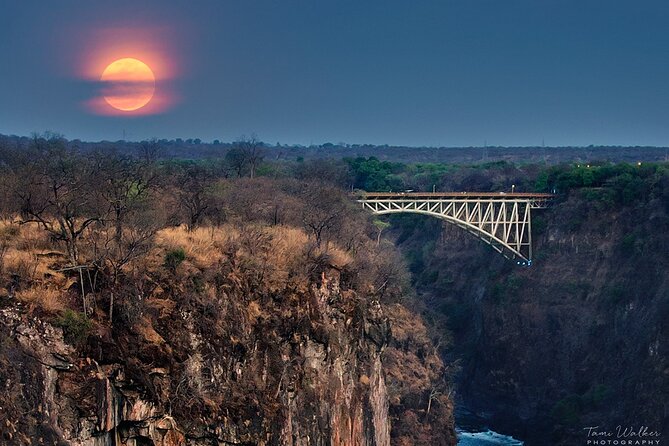 Lookout Cafe Lunch In Victoria Falls - Pair it with your Falls day, gorge swing, or sunset plans