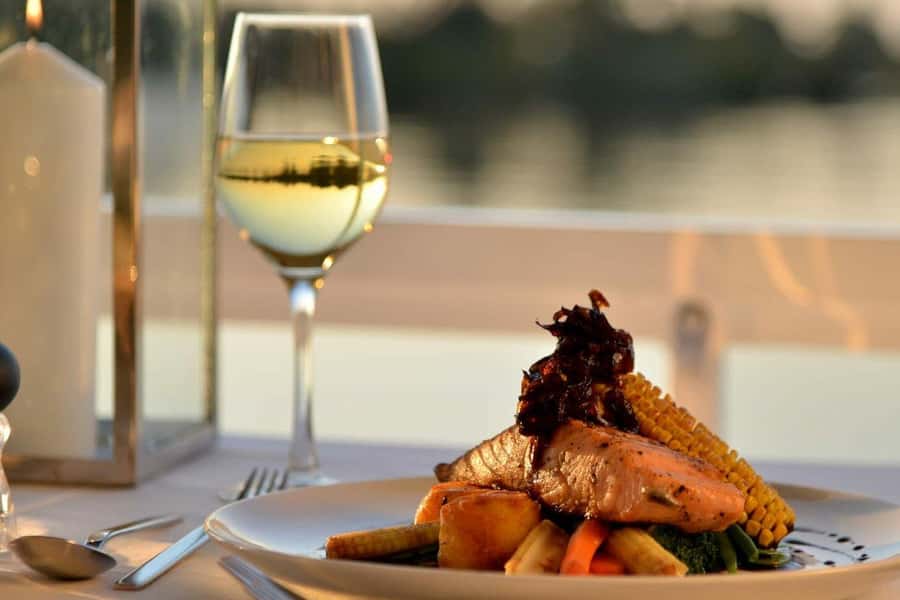 Luxury Sunset Dinner Cruise with 4-Course Meal - Zambezi sunset dinner cruise: what makes the evening feel special