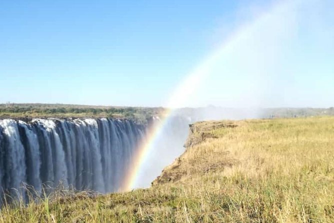 Private Guided Tour of the Falls with Pickup - Getting More Than a Walk: How the Guide Levels Up the Day