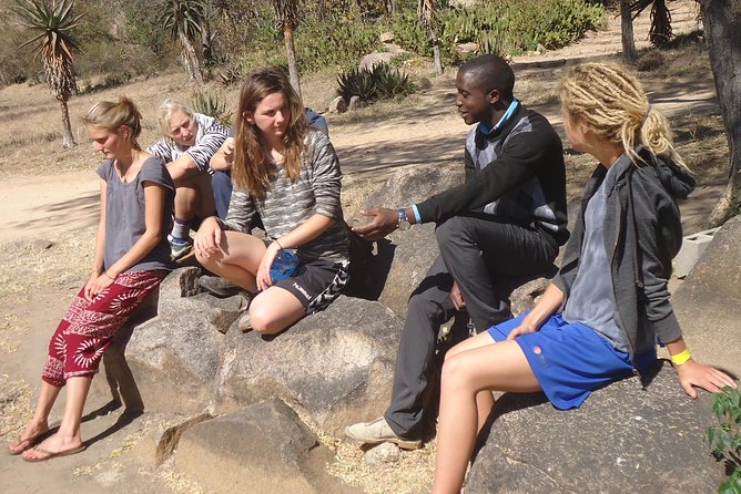 Silunguzi Matopos Village & Rock Paintings Visit ! - Silunguzi Village With Mr. Dube: Culture, Fauna, and a Real Local Guide