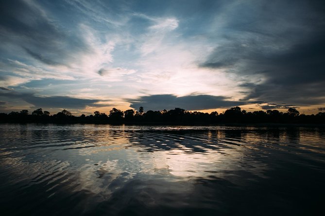 Sundowner Cruise on Zambezi River (Zimbabwe) - Departure Times in Summer and Winter, Plus Your Pickup Window