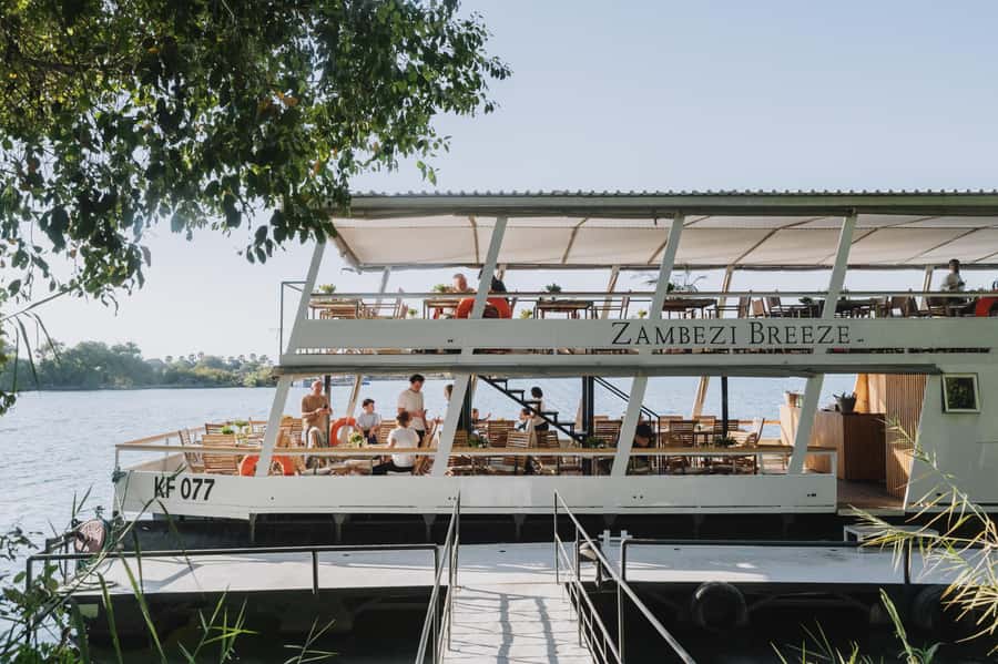 Victoria Falls: Dinner Cruise on the Zambezi River - Dinner on board: 4 courses or 6, plus drinks that keep the mood easy