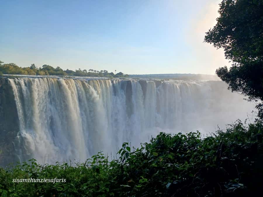 Victoria Falls: Guided Walking Tour - Bridge Viewpoint, finishing with Zimbabwe and Zambia in one frame