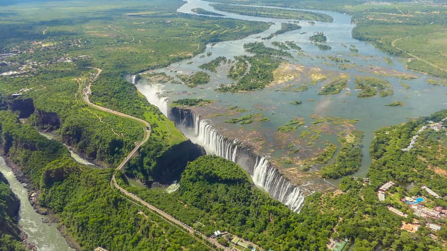 Victoria Falls: Helicopter Tour with Hotel Pickup - Price and fees: what $180 really means