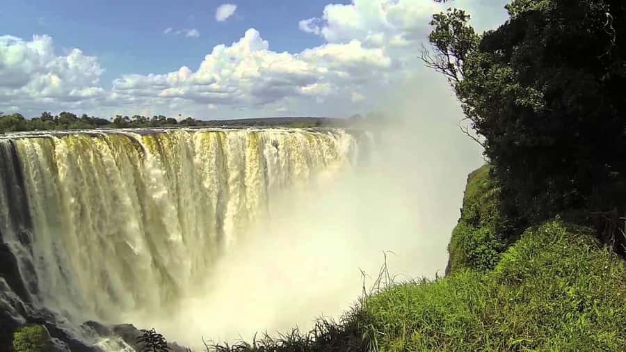 Victoria Falls: Private Guided Tour of the Falls - The three-hour flow: how the Victoria Falls walk usually feels