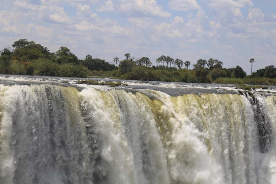 Victoria Falls: Private Guided Tour of the Waterfalls - When to book this tour, and when you might skip it