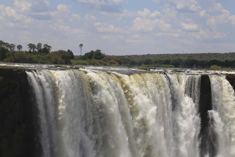 Victoria Falls Private Tour with Lunch & Helicopter Flight - Lunch with views at Lookout Café or Baines Restaurant