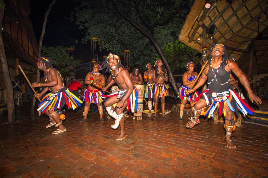 Victoria Falls: The Boma Dinner and Drum Show - The drum show setup and why the djembe circle works