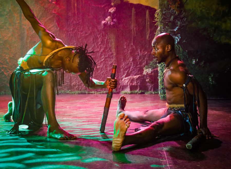 Victoria Falls:Theatre Simunye The Spirit of Africa,Zimbabwe - Timing in Victoria Falls: 8 pm means plan for warm light and crowd flow