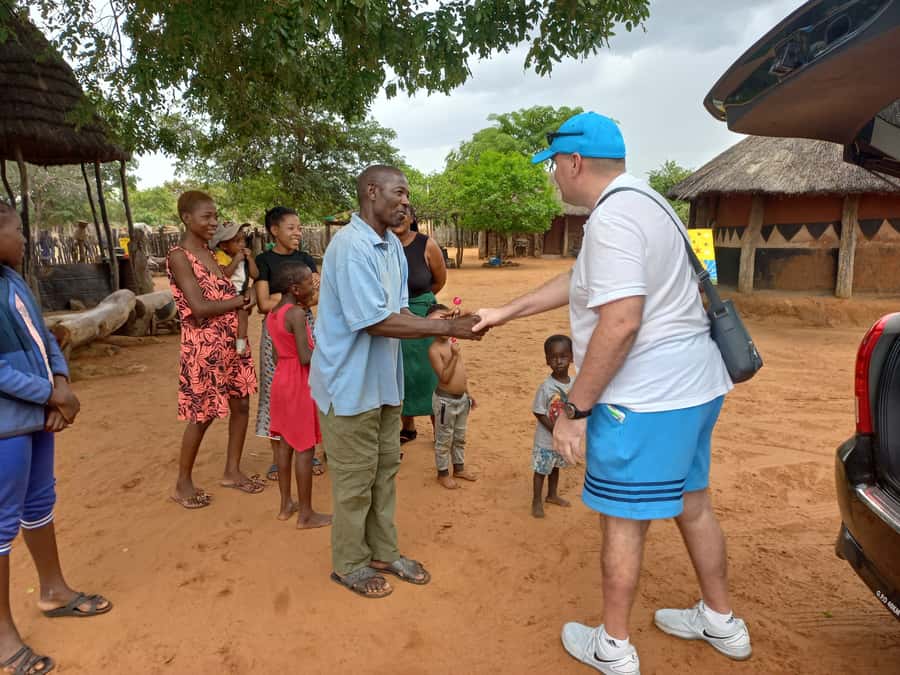 Victoria Falls: Village Life Experience - The Victoria Falls photo stop and guided time before the village