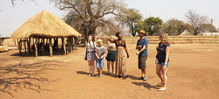 Victoria Falls: Village Life Experience - Souvenirs: a chance to support local makers, not just buy trinkets