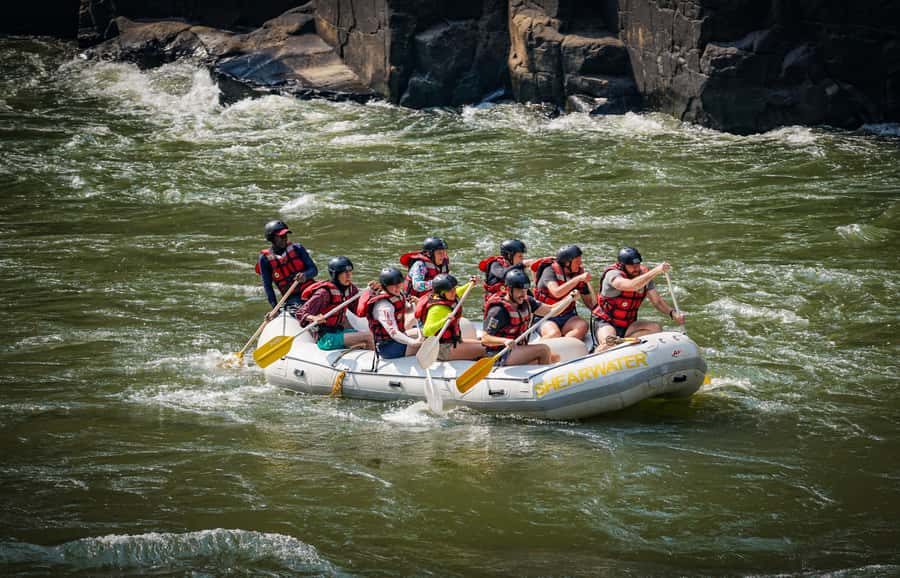 Victoria Falls: Whitewater Rafting Experience - Pickup, Coach, and the Park Day Mix-Up (In a Good Way)
