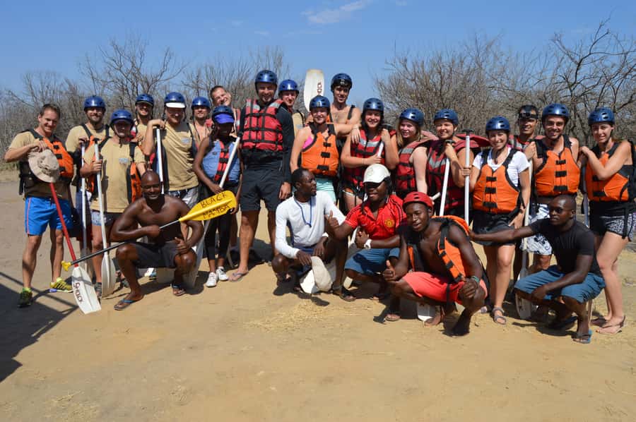 Victoria Falls: Zambezi River White Water Rafting Experience - Two Rafting Styles: Oar Rafts vs Paddle Control