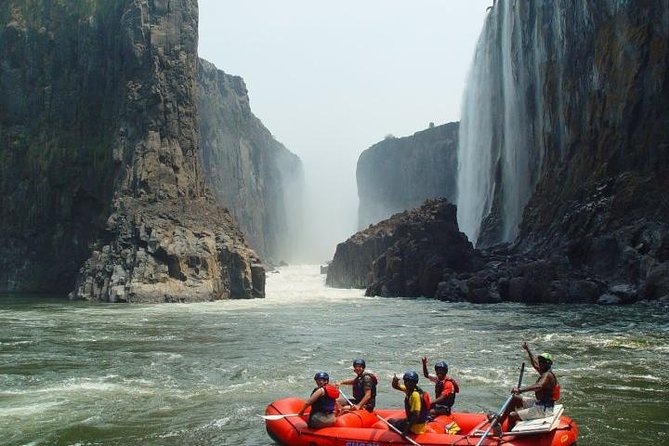Zambezi River Class IV-V White-Water Rafting from Victoria Falls - Class IV and V on the Zambezi, what to expect from the rapids
