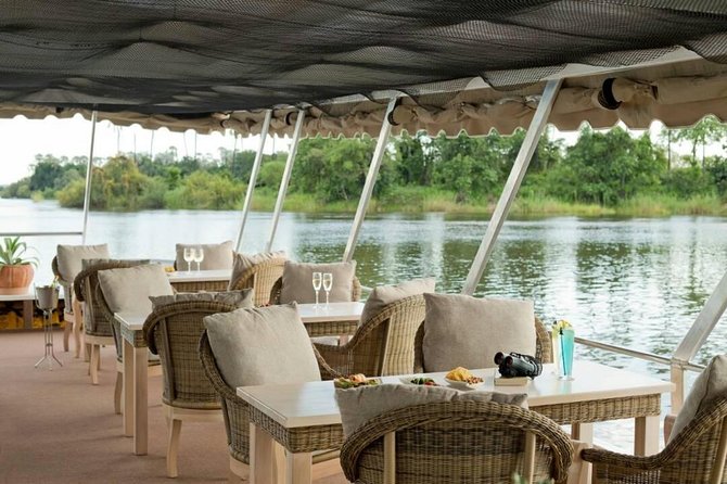 Zambezi Sunset Cruise In Victoria Falls - The guide on board: explanations that keep you looking in the right places